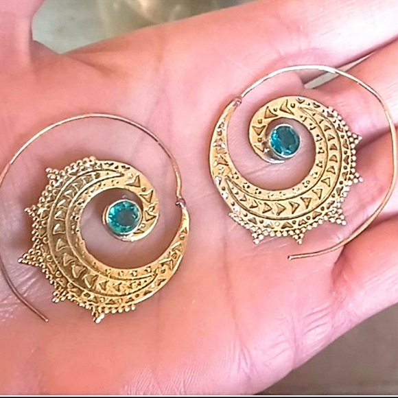 Dreamgems Jewelry - Green Quartz Solid Brass Spiral Earrings